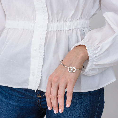 Bangle Bracelet with Round Shape Pendants in silver