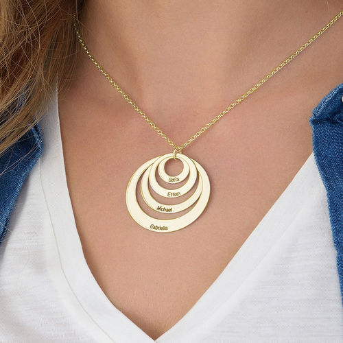 Four Open Circles Necklace with Engraving in Gold Plating