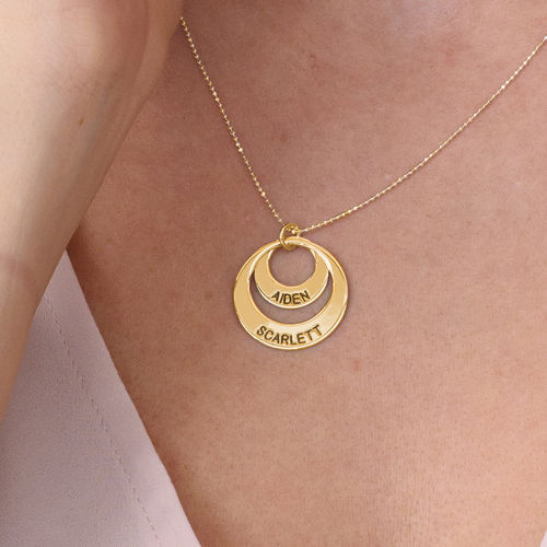 Jewelry for Moms - Disc Necklace in 10K Gold