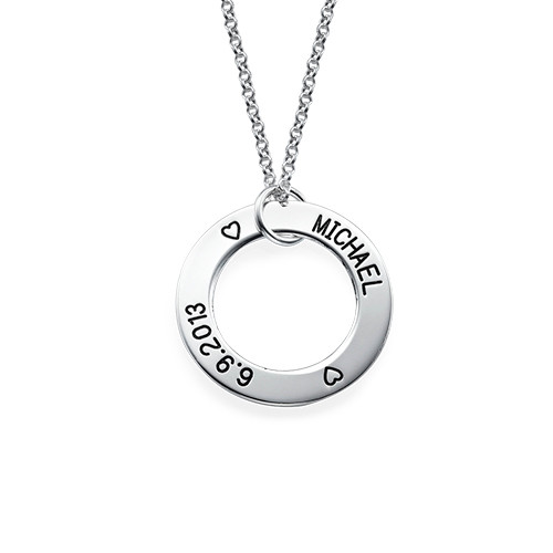 Perfect Gift for Mom - Engraved Family Circle Necklace