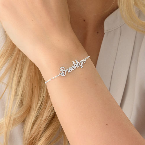 Tiny Bracelet with name in Silver